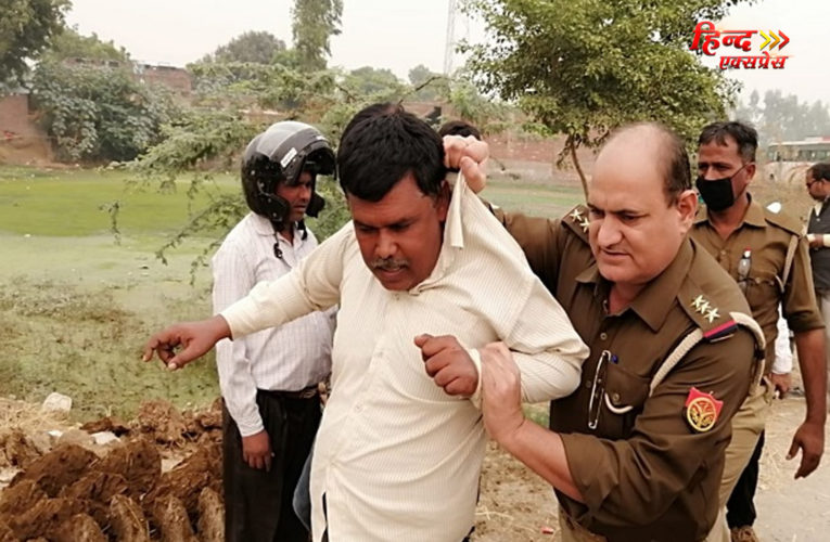 मैनपुरी में पुलिस ने किसान के साथ की बदसलूकी